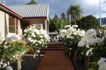 Amuri House Boutique Motel