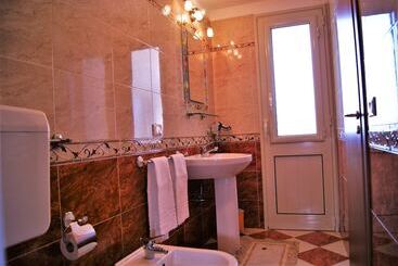 Bed & Breakfast Oleaster