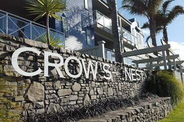 Crow S Nest Apartments