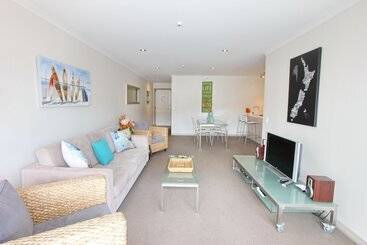 Crow S Nest Apartments