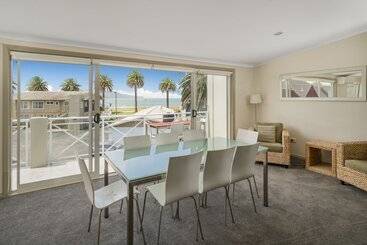 Crow S Nest Apartments