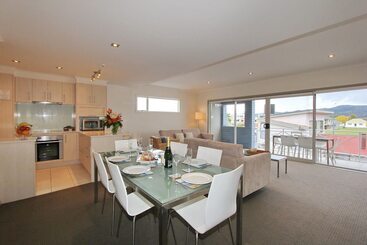 Crow S Nest Apartments