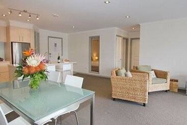 Crow S Nest Apartments
