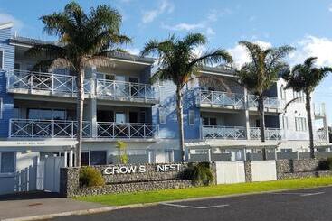 Crow S Nest Apartments