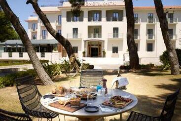 Domotel Kastri