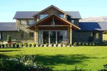 Golf Course Road Chalets