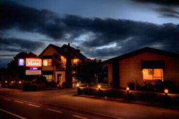 The Coast Motel