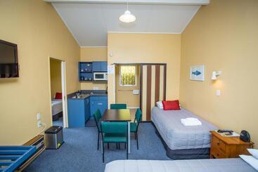 The Coast Motel