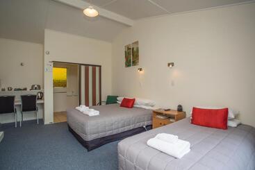 The Coast Motel