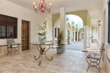 Hostal Garlu