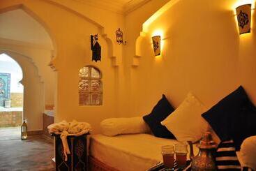 هتل Al Alba Hammam & Restaurant