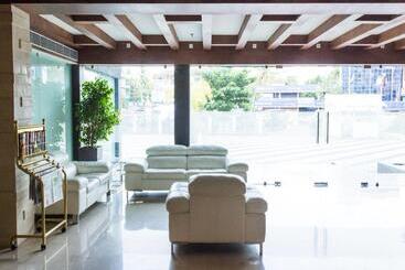 هتل Diana Heights Luxury