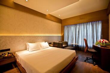 هتل Diana Heights Luxury