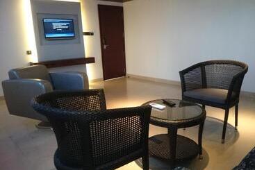 هتل Diana Heights Luxury