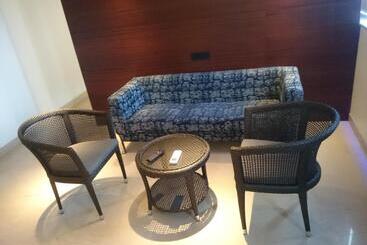 هتل Diana Heights Luxury