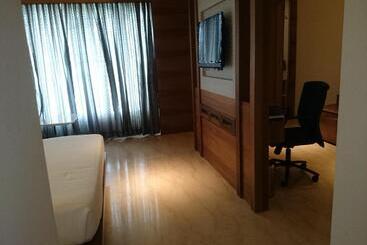 هتل Diana Heights Luxury
