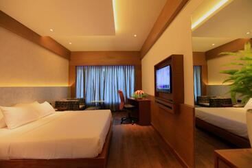 هتل Diana Heights Luxury