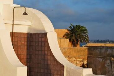هتل L Iglesia