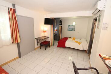 هتل La Maison Creole