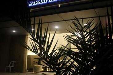 هتل Manhattan Suites Inn