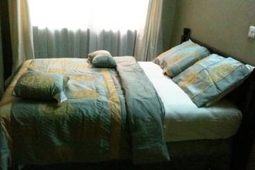 Marrets International Hotel   Express