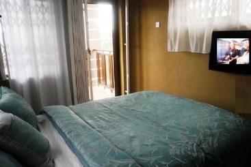 Marrets International Hotel   Express