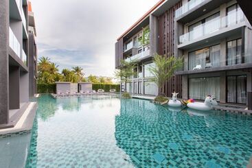 Maya Phuket Airport Hotel Naiyang Beach
