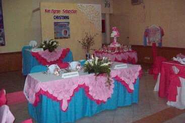 هتل Plaza Maria Luisa Suites Inn