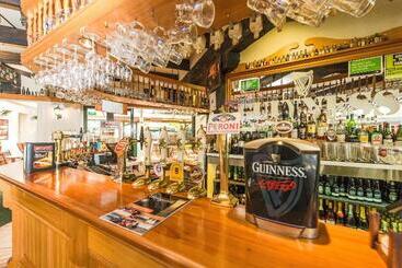 هتل Rutland Arms Inn