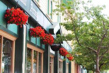 هتل Rutland Arms Inn