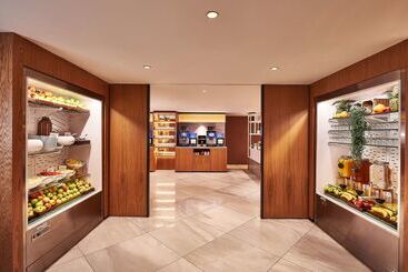 هتل The Level At Melia White House