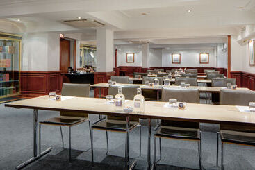 هتل The Level At Melia White House