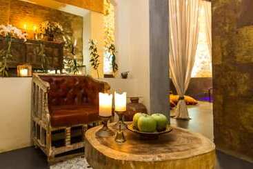 هتل The Riad  Adults Only