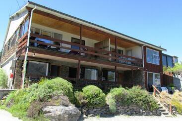 Lakeview Motel