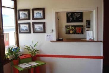 پانسیون Ducks & Drakes Boutique Motel & Backpackers