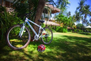 استراحتگاه Salaya Beach Houses