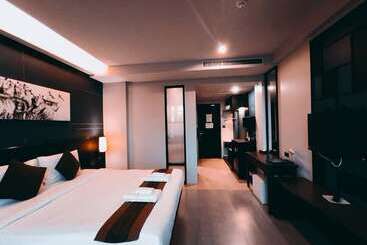 The Tama Hotel  Sha Plus