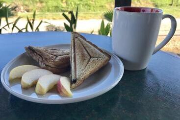هاستل Indiana Cafe And Beds