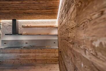 تختخواب و صبحانه Fantastic Chalet