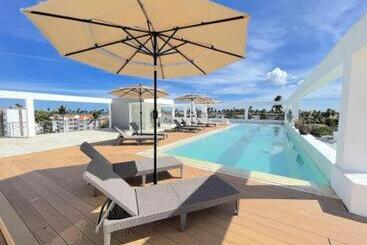 Sol Caribe Pc   Ducassi Rooftop Pool