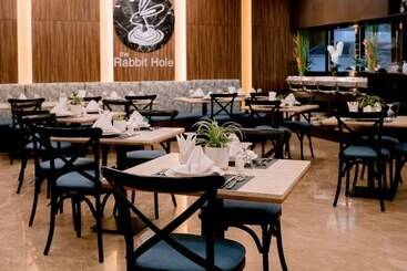 Goldberry Suites And Hotel Cebu