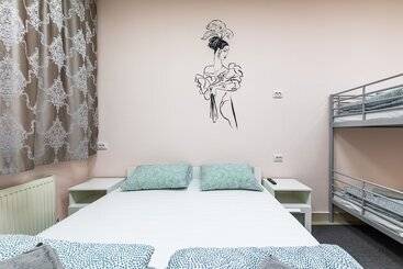&hostel Onegin