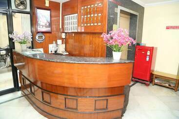 هتل Goroomgo Sun Star Residency Chennai
