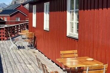 هتل Henningsvær Rorbuer
