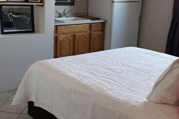 هتل Historic City View Suites