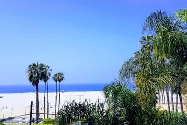 هتل La Plage Wellness