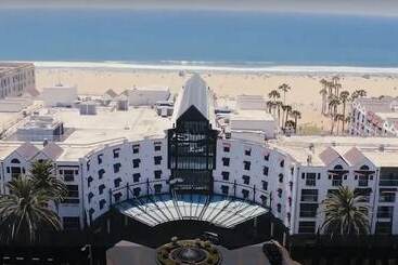 هتل La Plage Wellness
