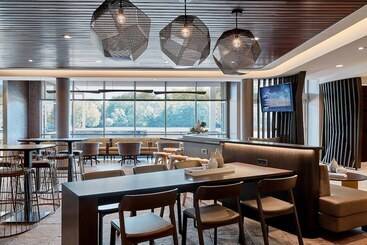 هتل Springhill Suites By Marriott Jacksonville Baymeadows