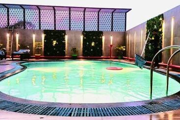 هتل Surasena Regal Vista Agra