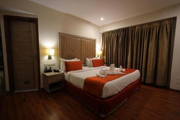 هتل Surasena Regal Vista Agra